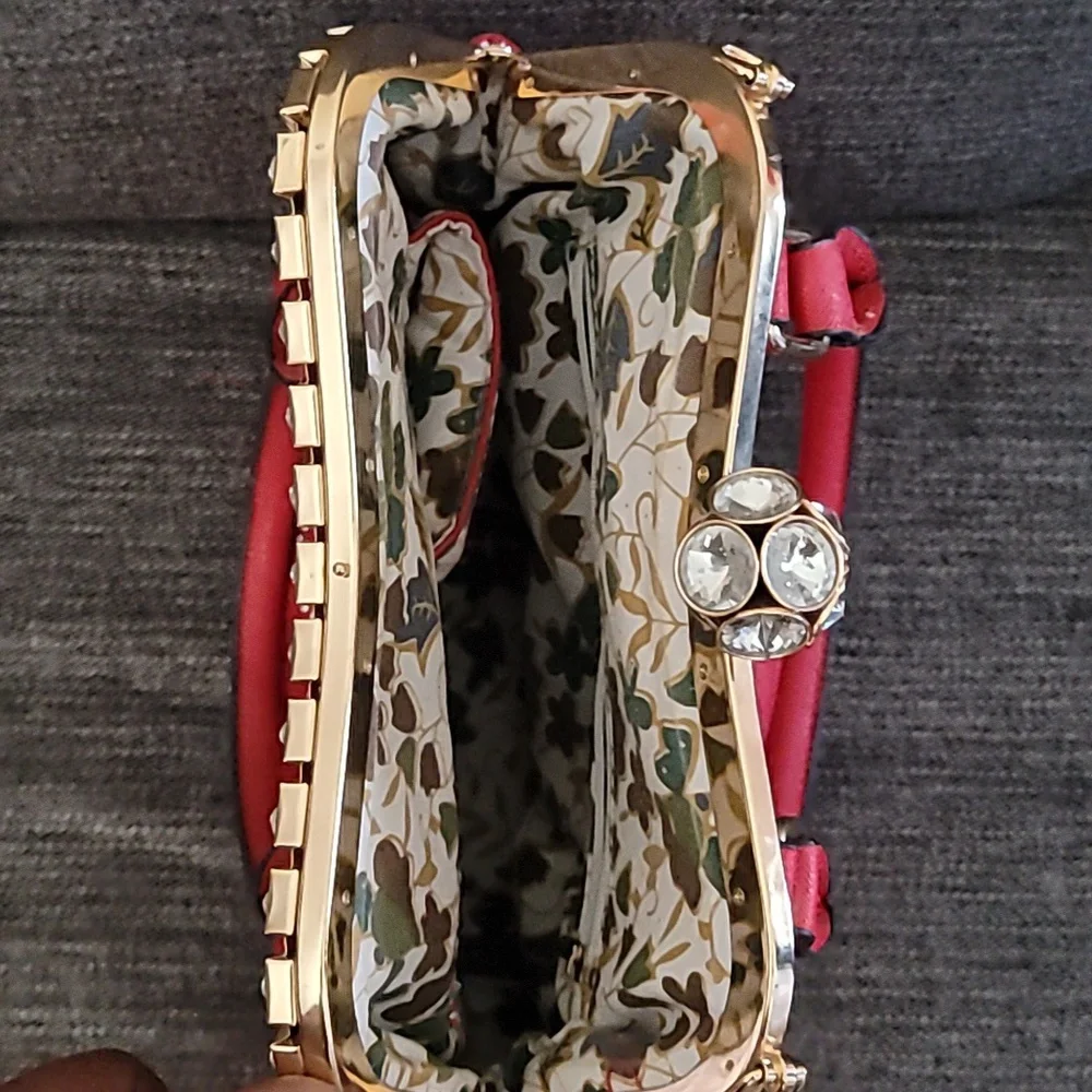 A Designer Red Rhinestone Bag - Picture 4 of 4